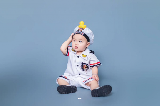 南城宝宝什么时候会抬头